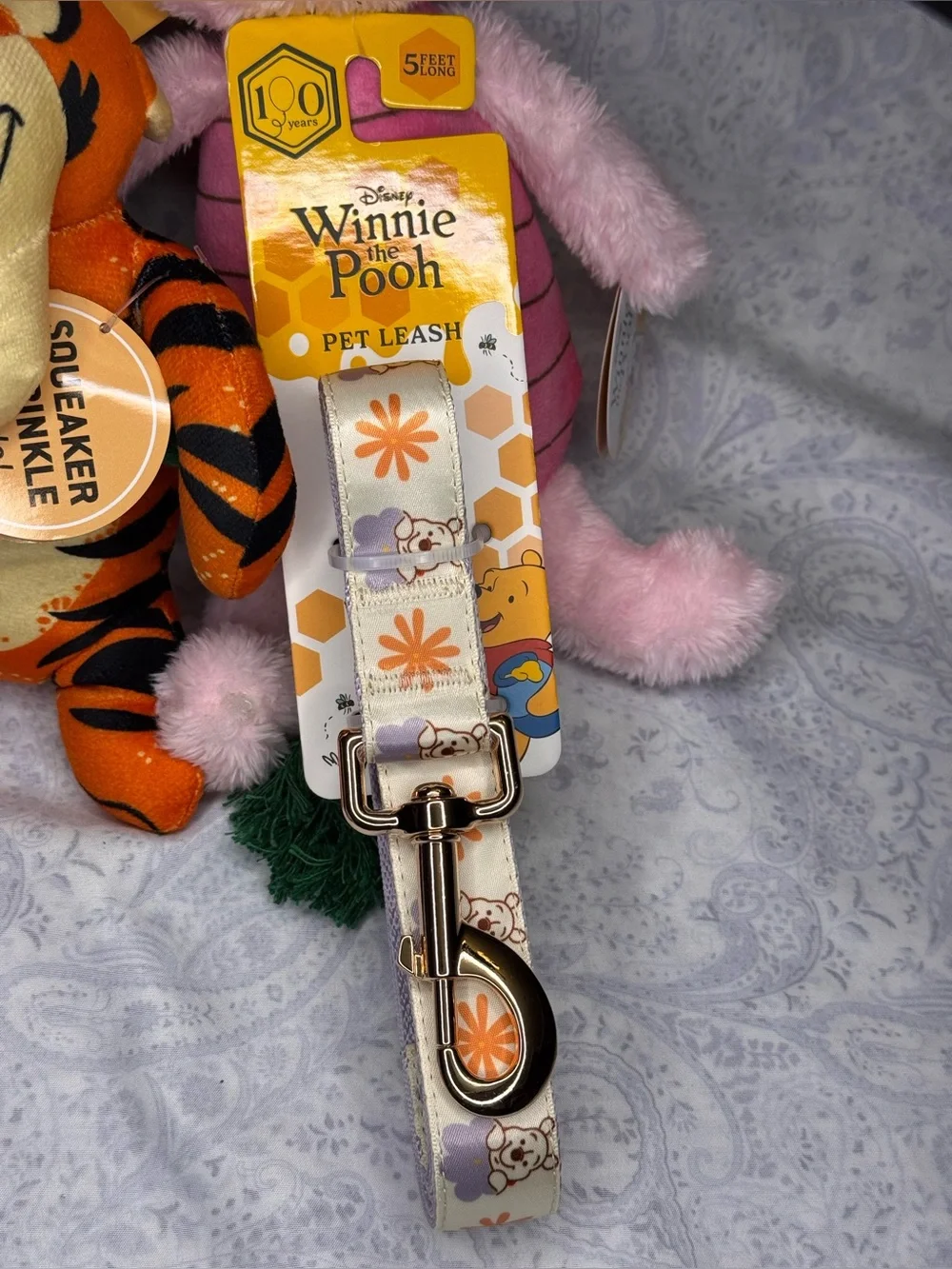 Disney Winnie the Pooh Dog Pet Collar, Leash & 3  Pooh, Piglet, Tigger Toys